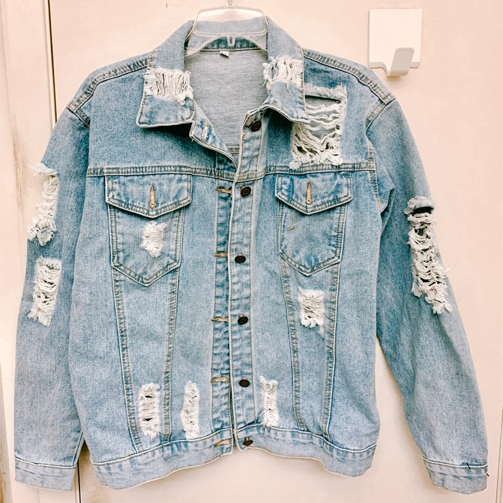 NWOT Distressed denim jacket
